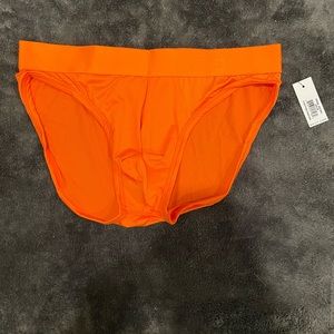 2xist Mesh Brief